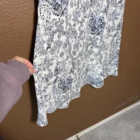 LOFT 90s Silk Babydoll Floral MIDI Dress Sz 6 Black White Blue Flowy Fairy Y2K - Picture 8 of 12